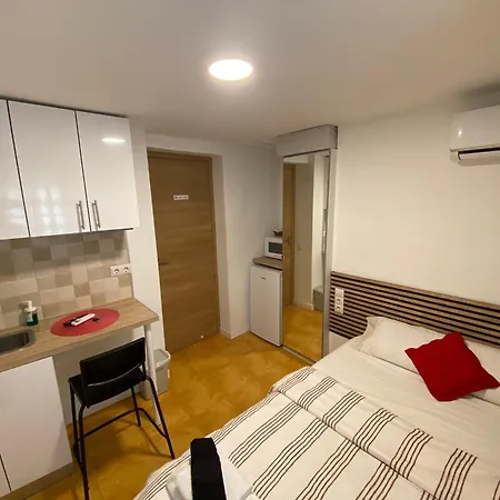 Habitaciones Con Bano Y Cocina Privada Valencia Exterior photo